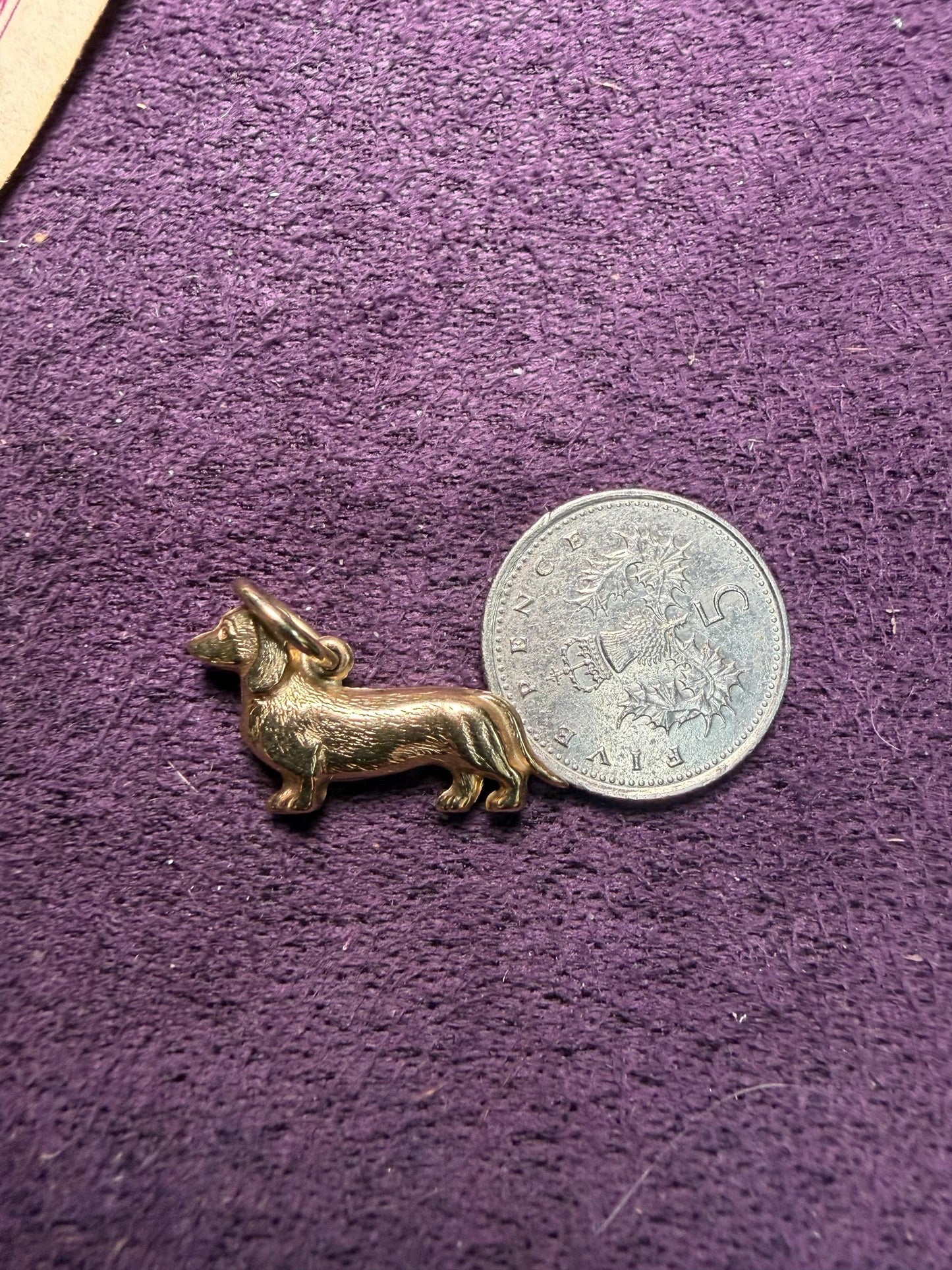 Sausage dog 9 ct gold hallmarked vintage unique dog charm .9 grammes in weight