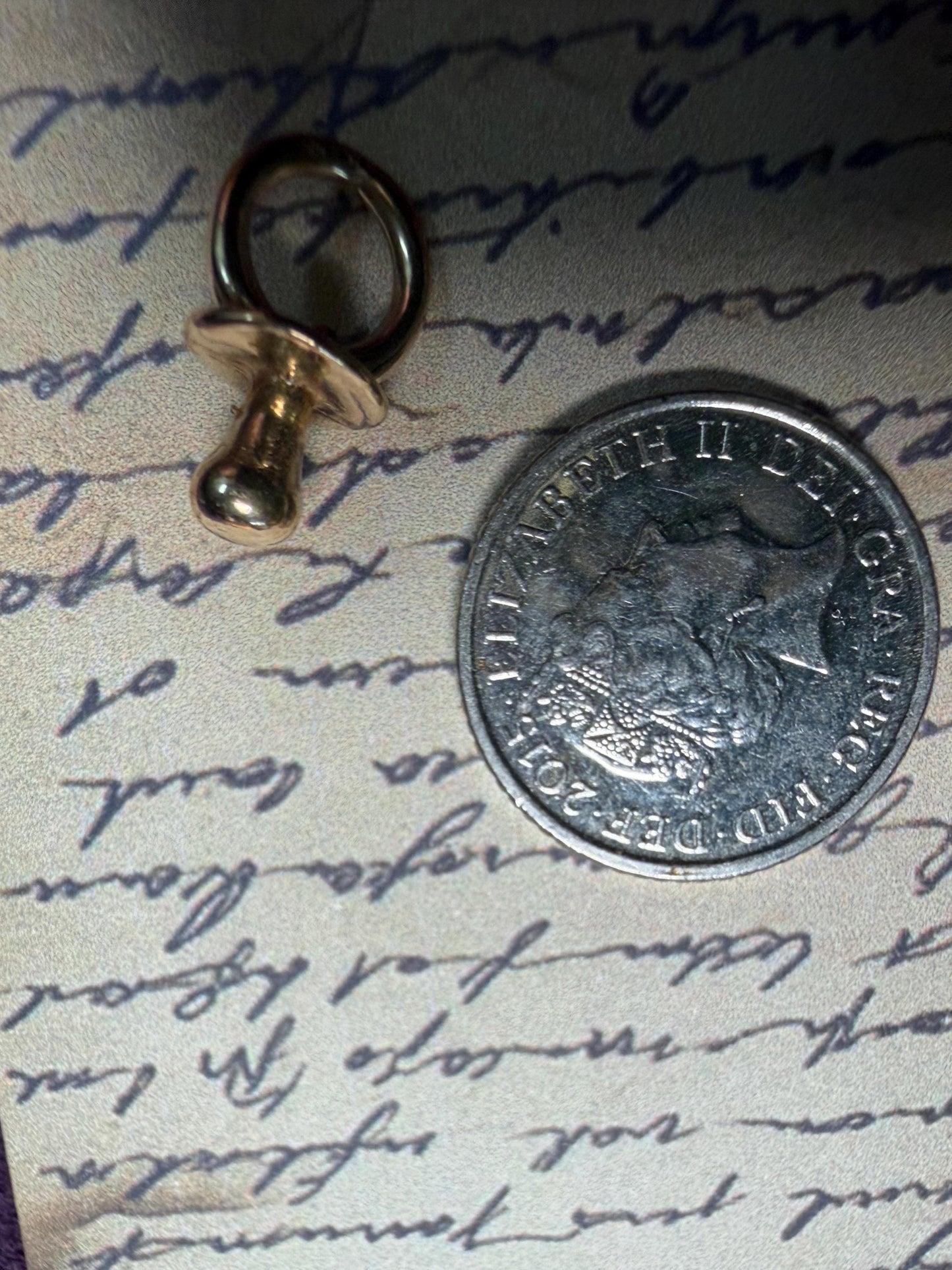 Lovely little 9 ct charm / babies dummy