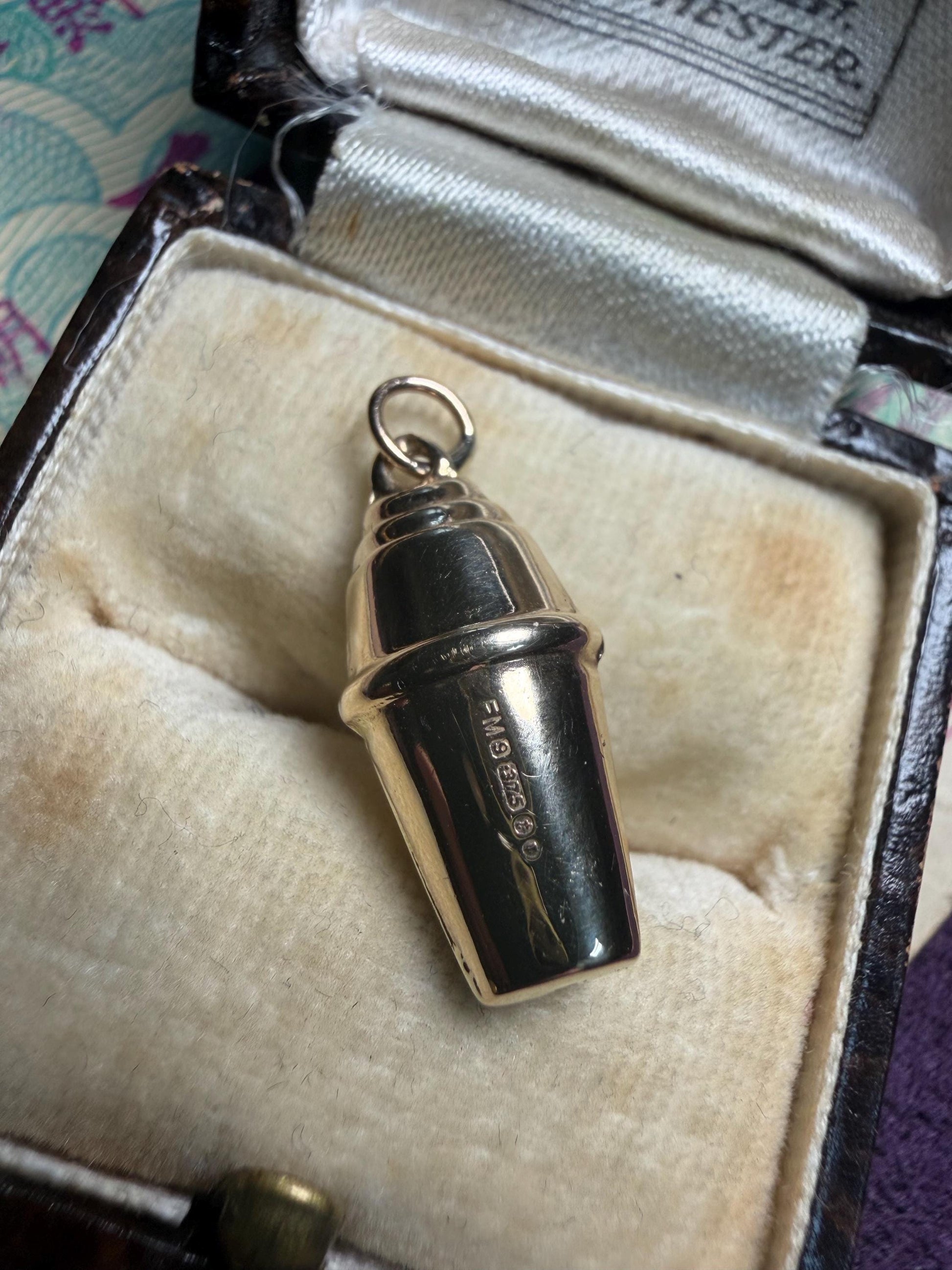 Cocktail shaker - bright excellent condition