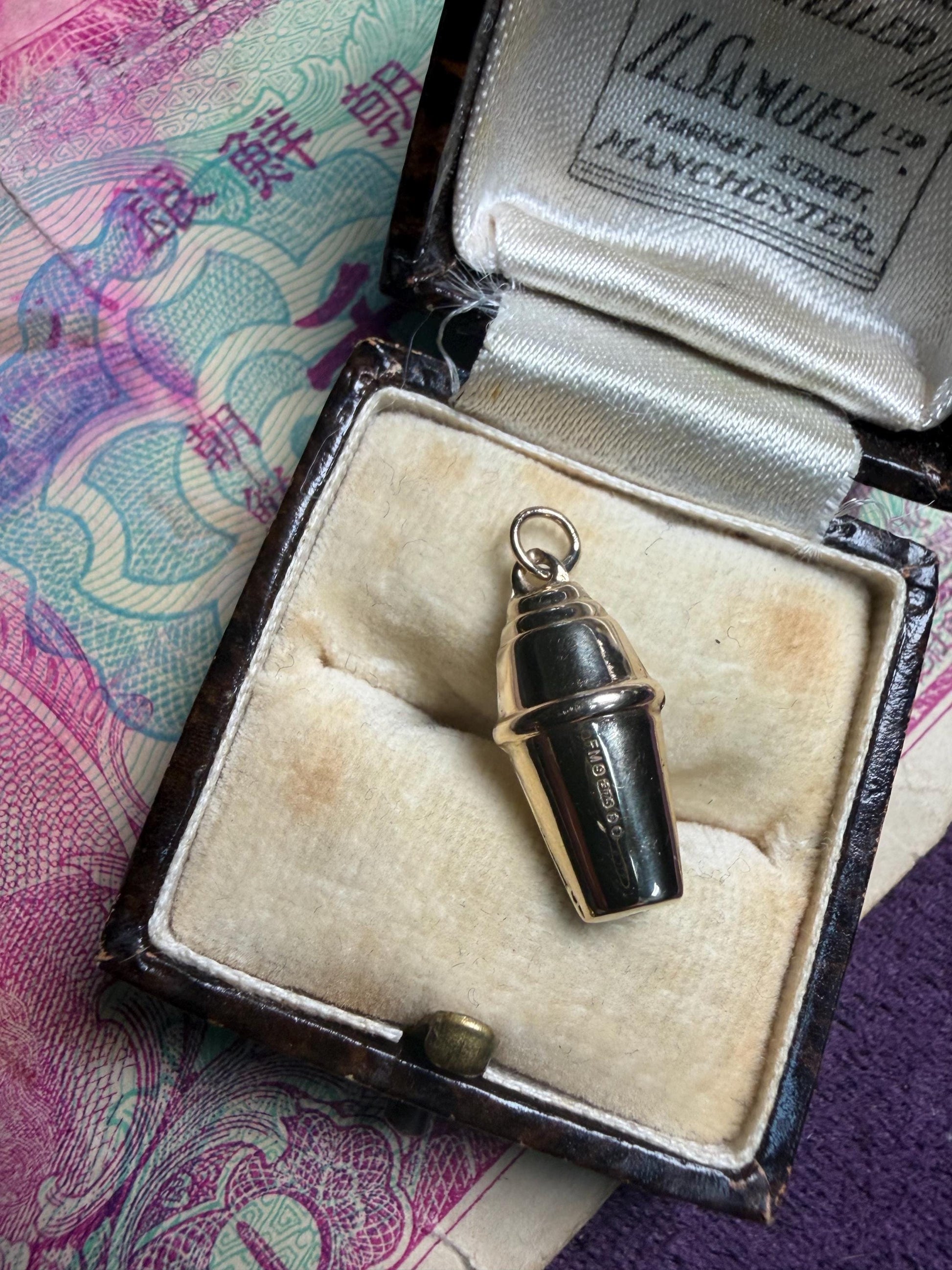 Cocktail shaker - bright excellent condition