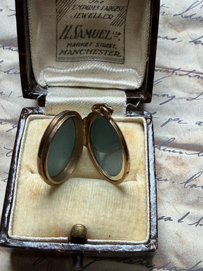 9 ct gold oval pendant beautifully engraved - quite big