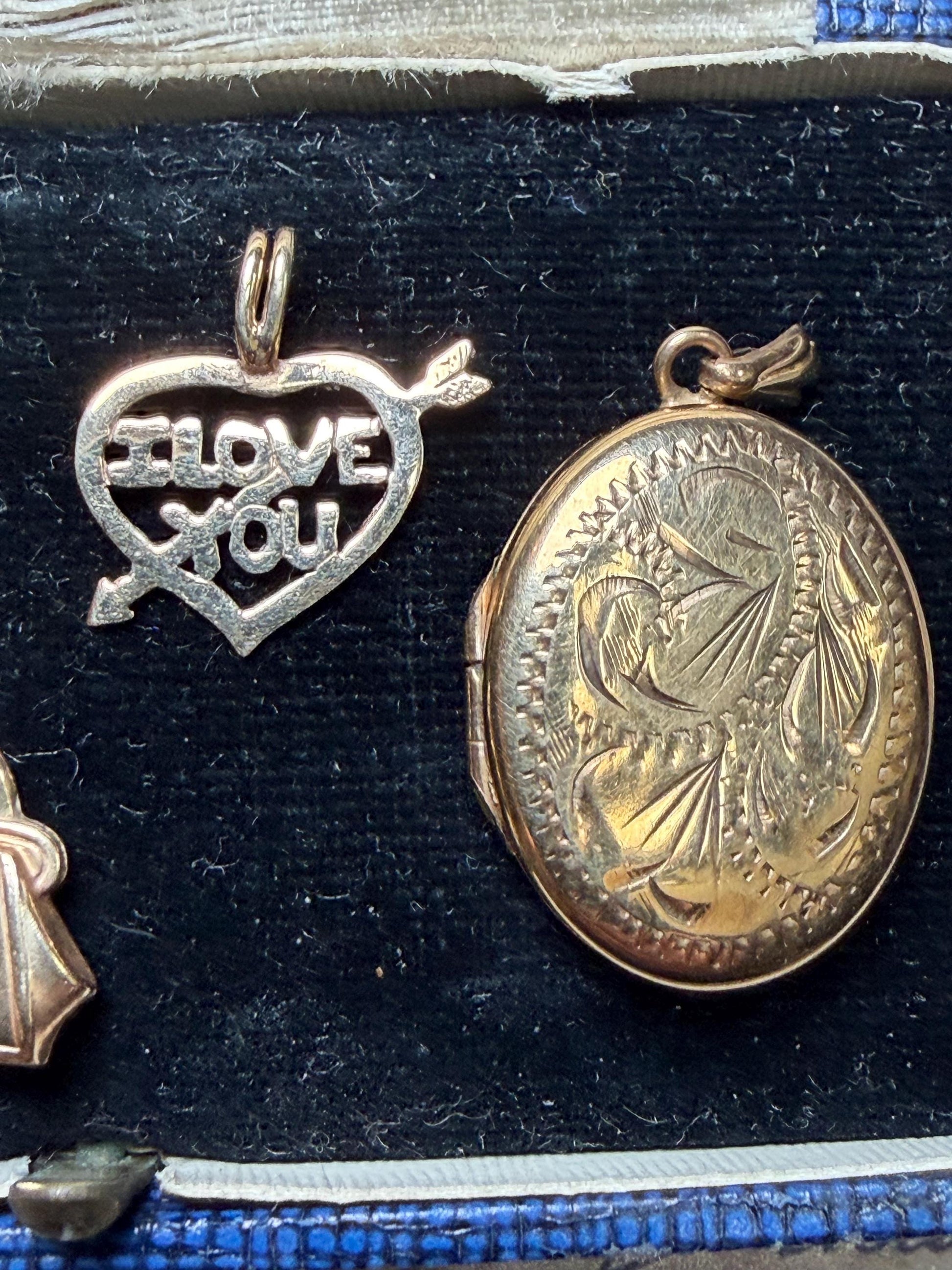 9 ct gold oval pendant beautifully engraved - quite big