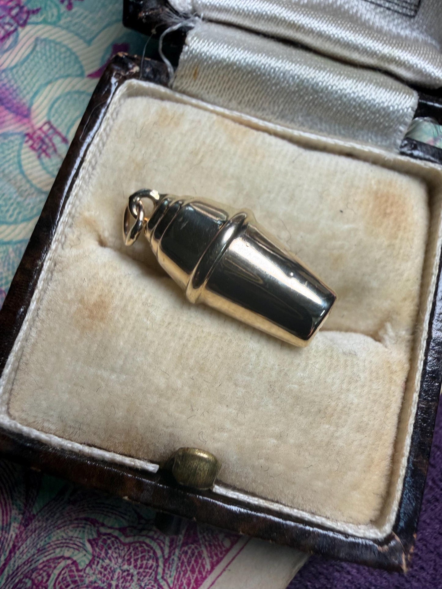 Cocktail shaker - bright excellent condition