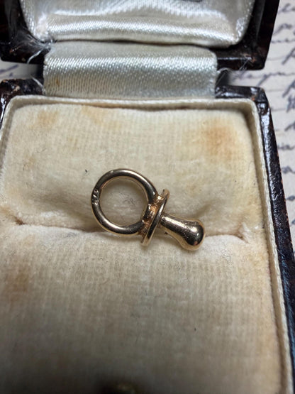 Lovely little 9 ct charm / babies dummy