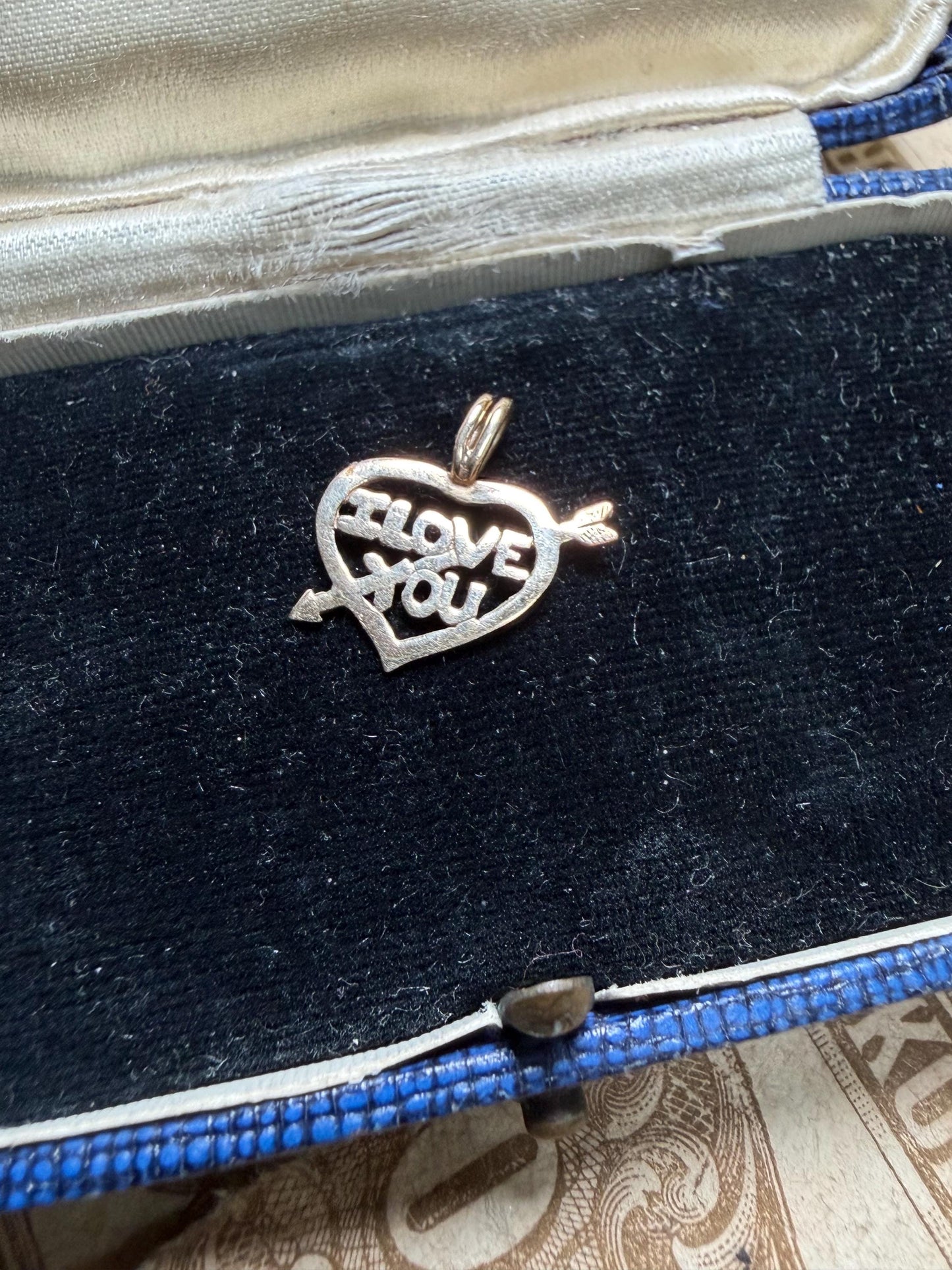 I love you 9 ct gold charm