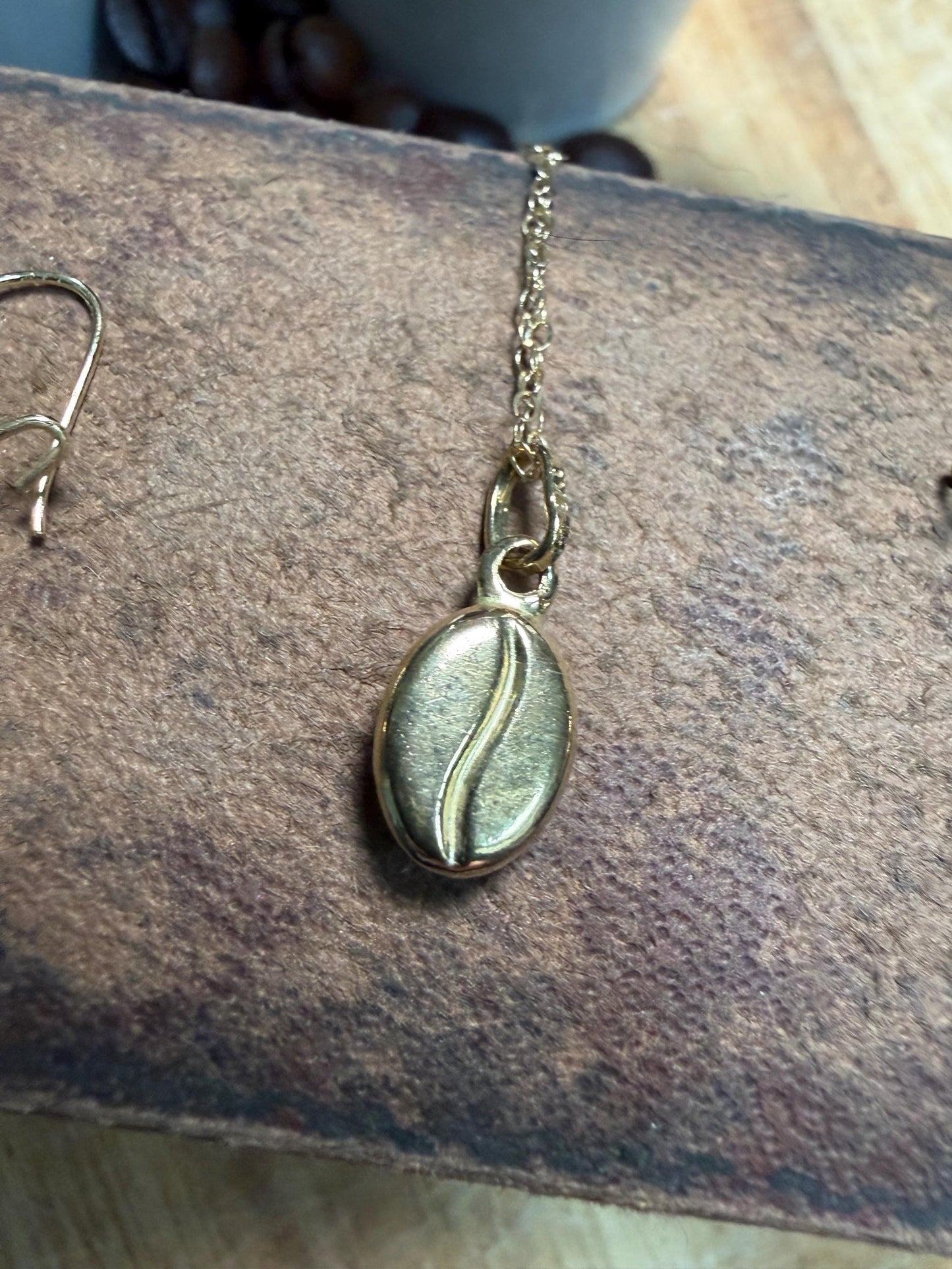 Beautiful coffee bean set on a chain - earrings and necklace 9ct gold - gift