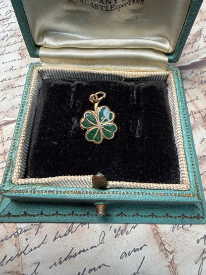 Lucky four leaf clover charm - lovely hallmarks 1.2 g 11 mx11m approx