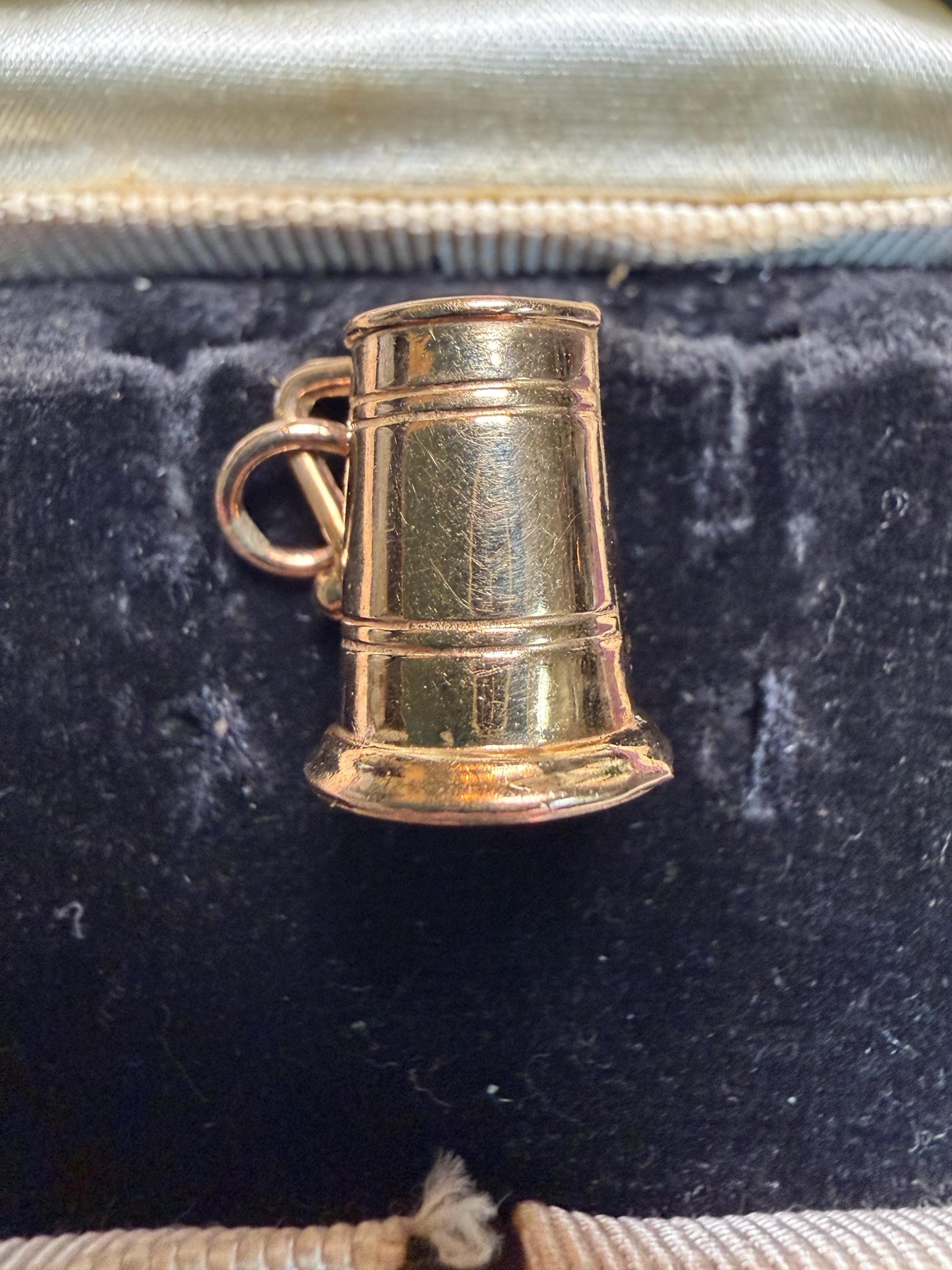 9ct hold tankard - hallmarked - in great condition