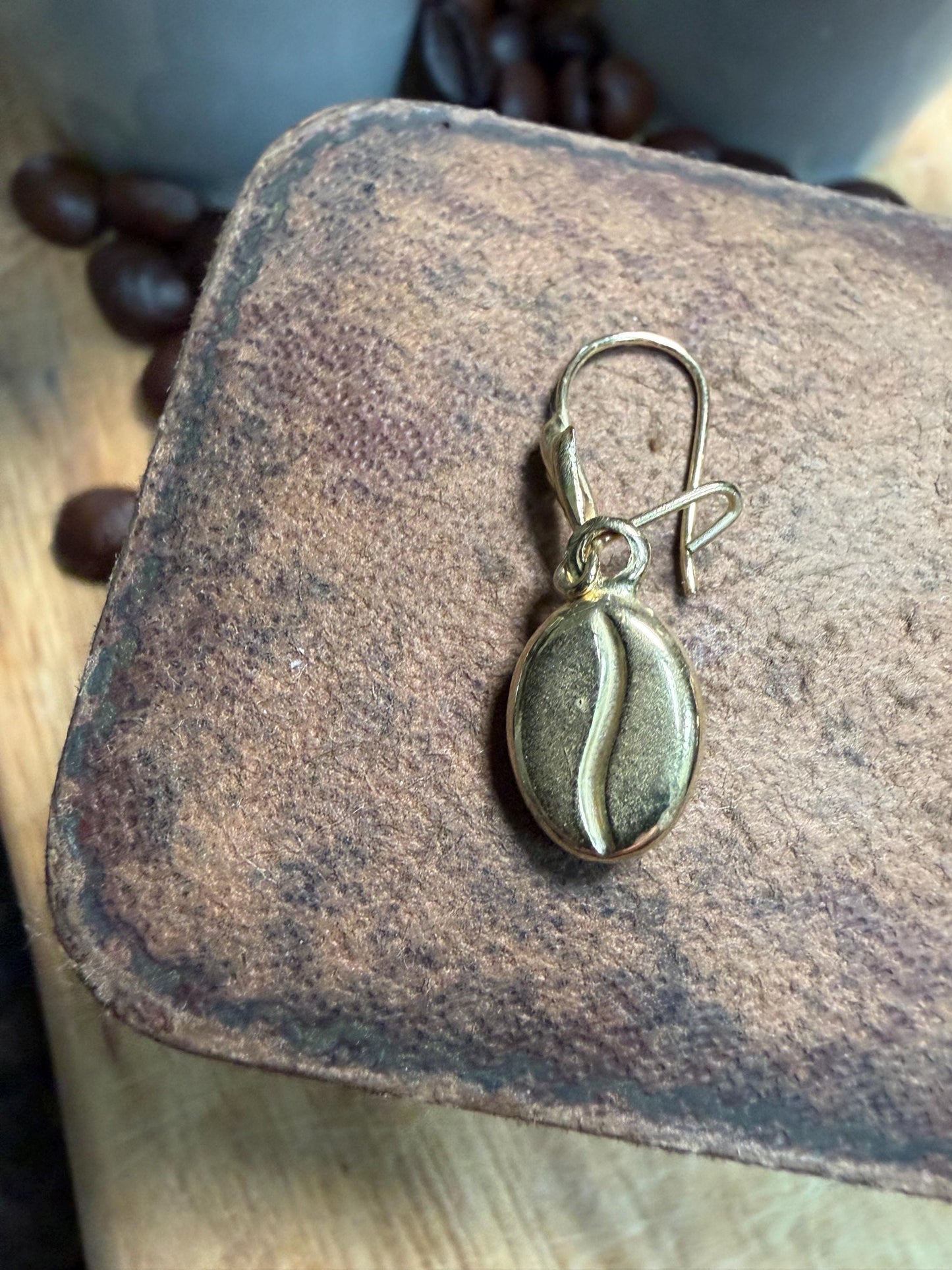 Beautiful coffee bean set on a chain - earrings and necklace 9ct gold - gift