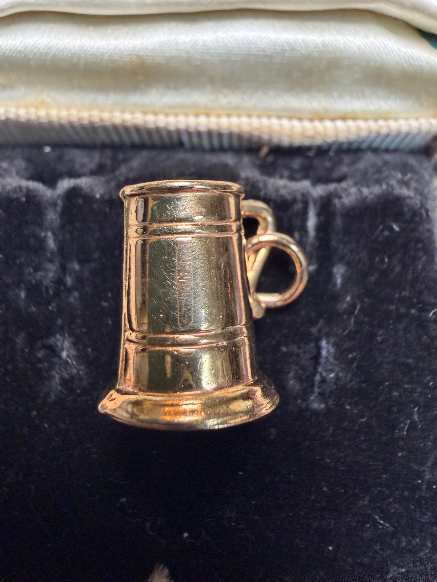 9ct hold tankard - hallmarked - in great condition