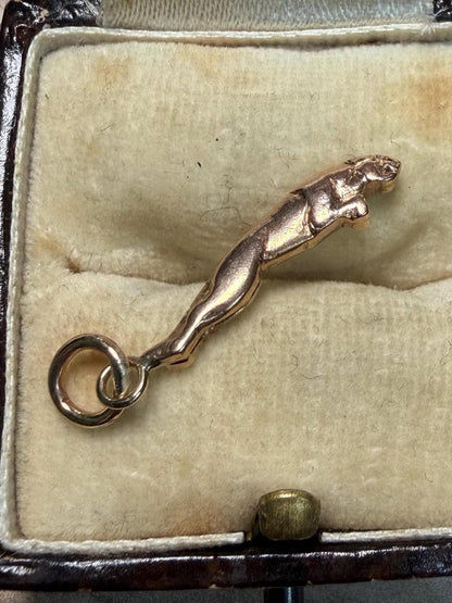 Jaguar cat pendant 9 ct