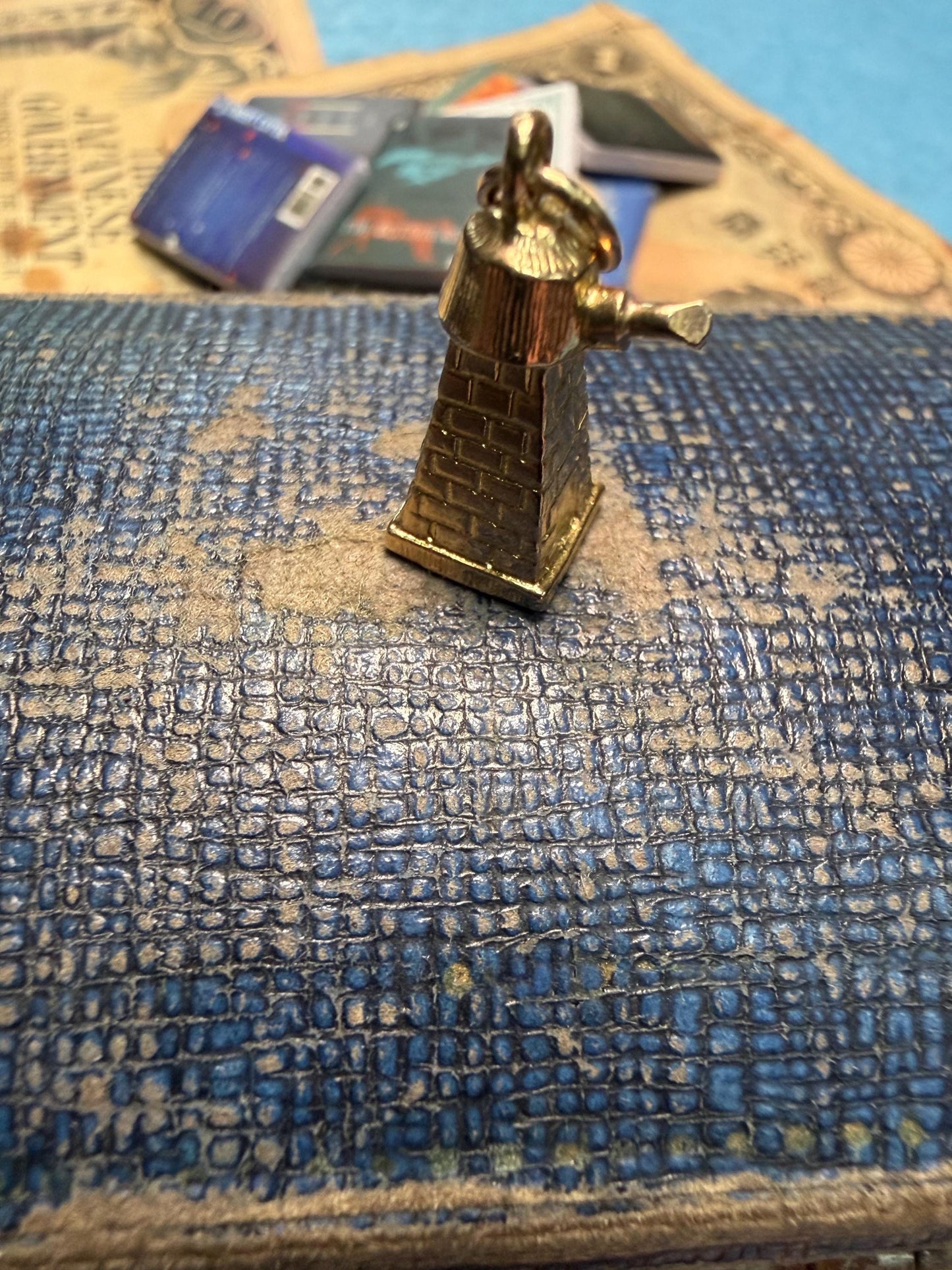 Dalek charm very unusual / hallmarked 2.08g in weight