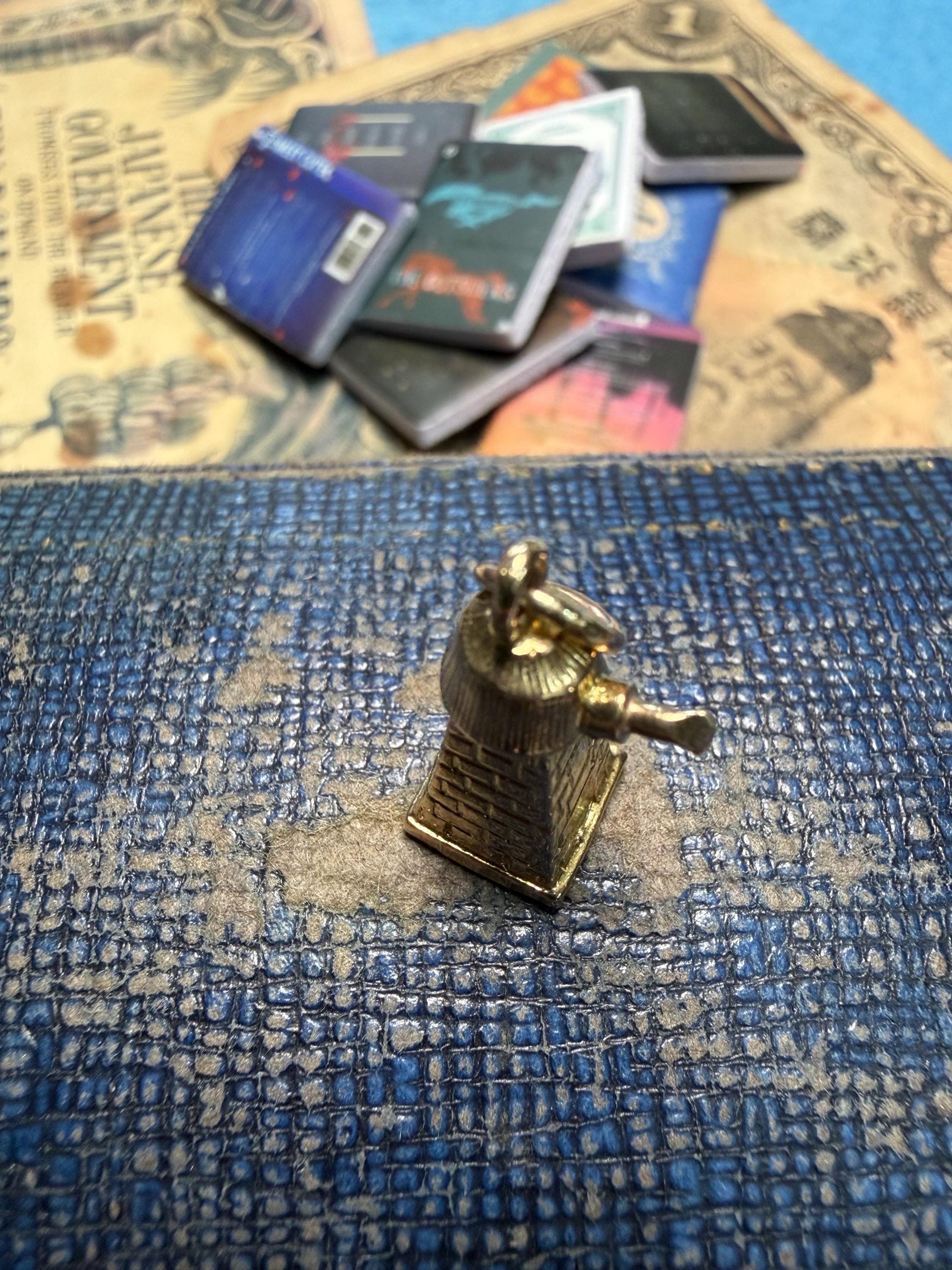 Dalek charm very unusual / hallmarked 2.08g in weight
