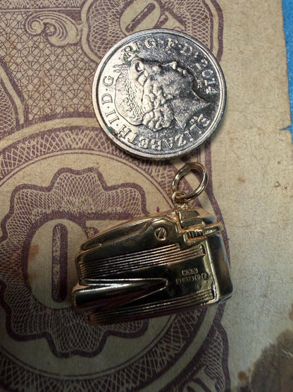 Lighter 9ct gold charm - beautiful condition full hallmarks - non - working item !