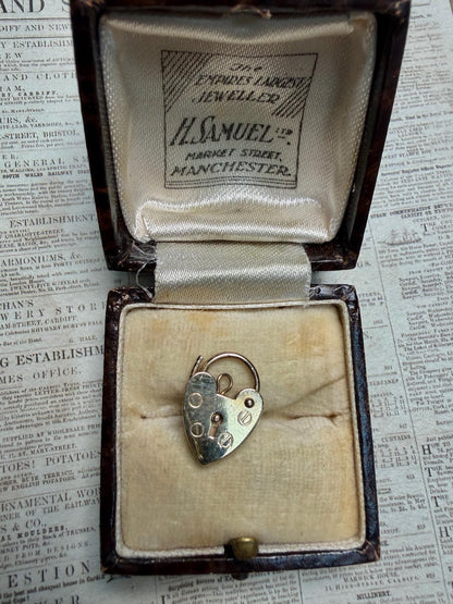Little working lock / 9ct gold vintage piece