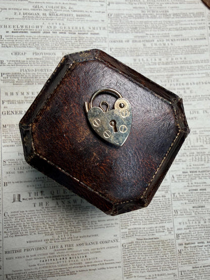 Little working lock / 9ct gold vintage piece