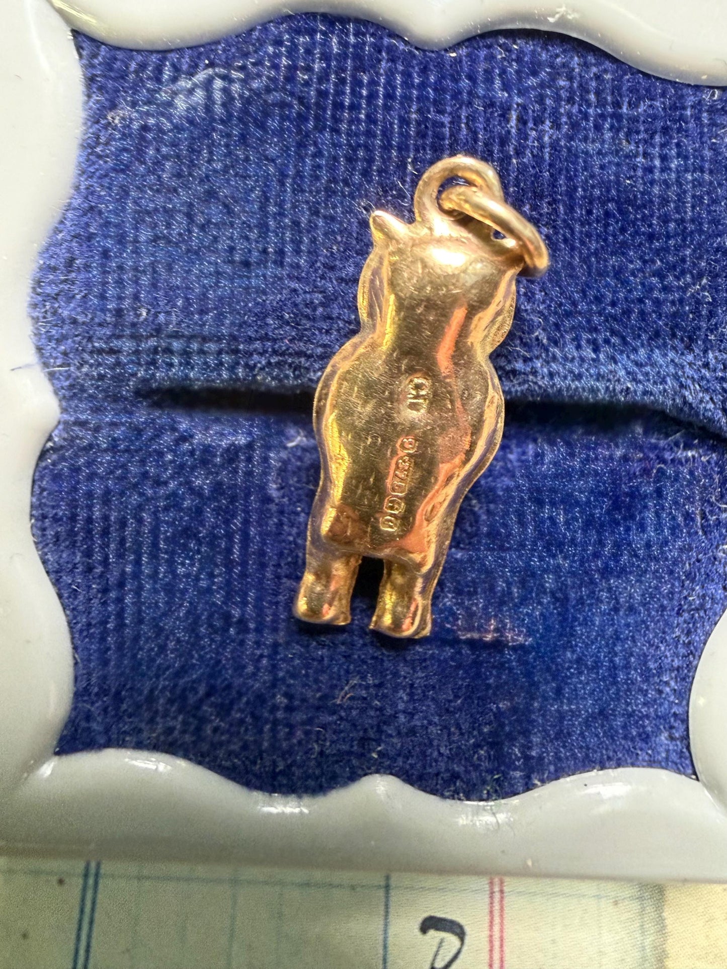9ct gold hallmarked bear charm