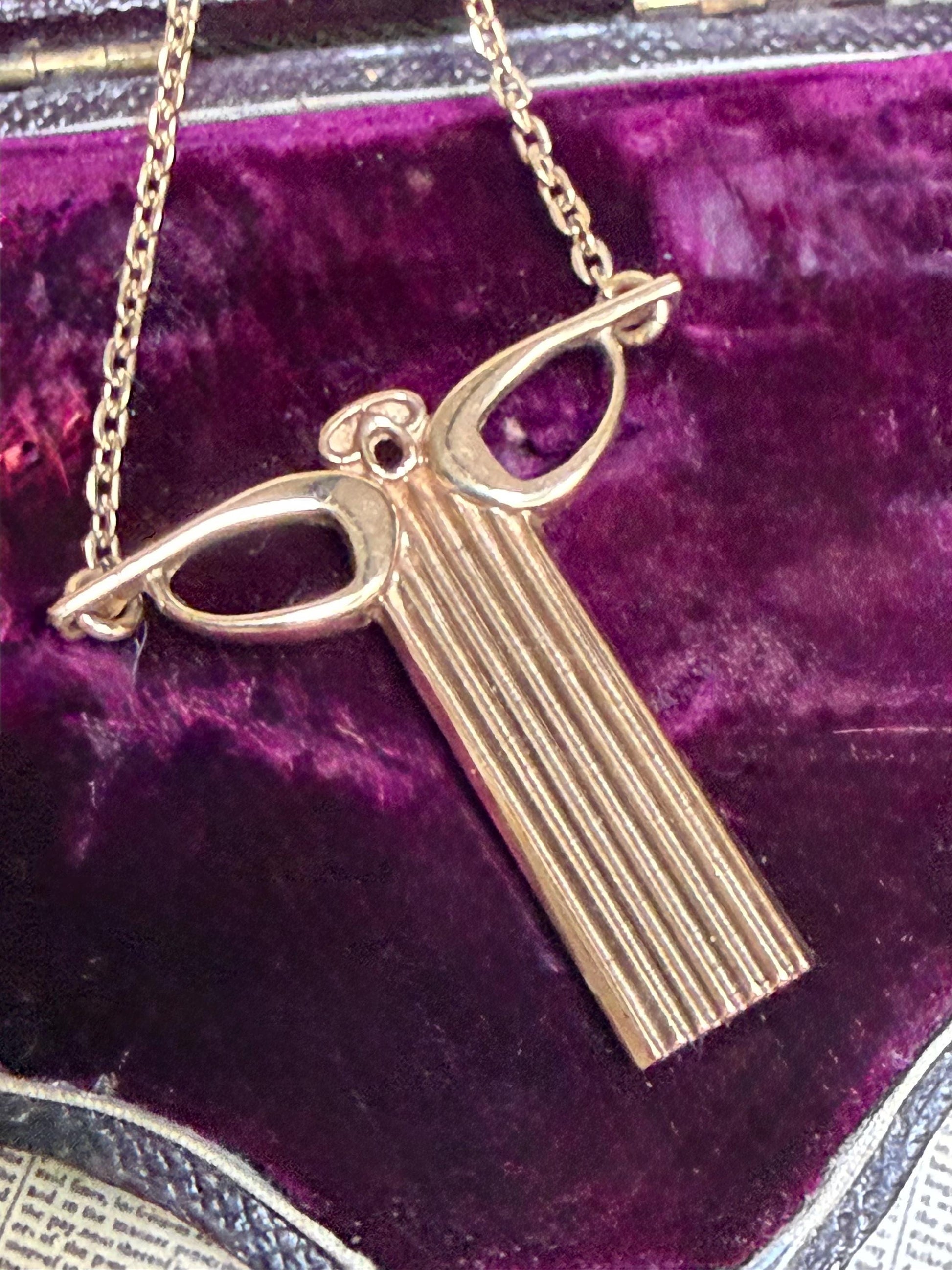 A stunning collectors piece by Ola Gorie - pendant and necklace