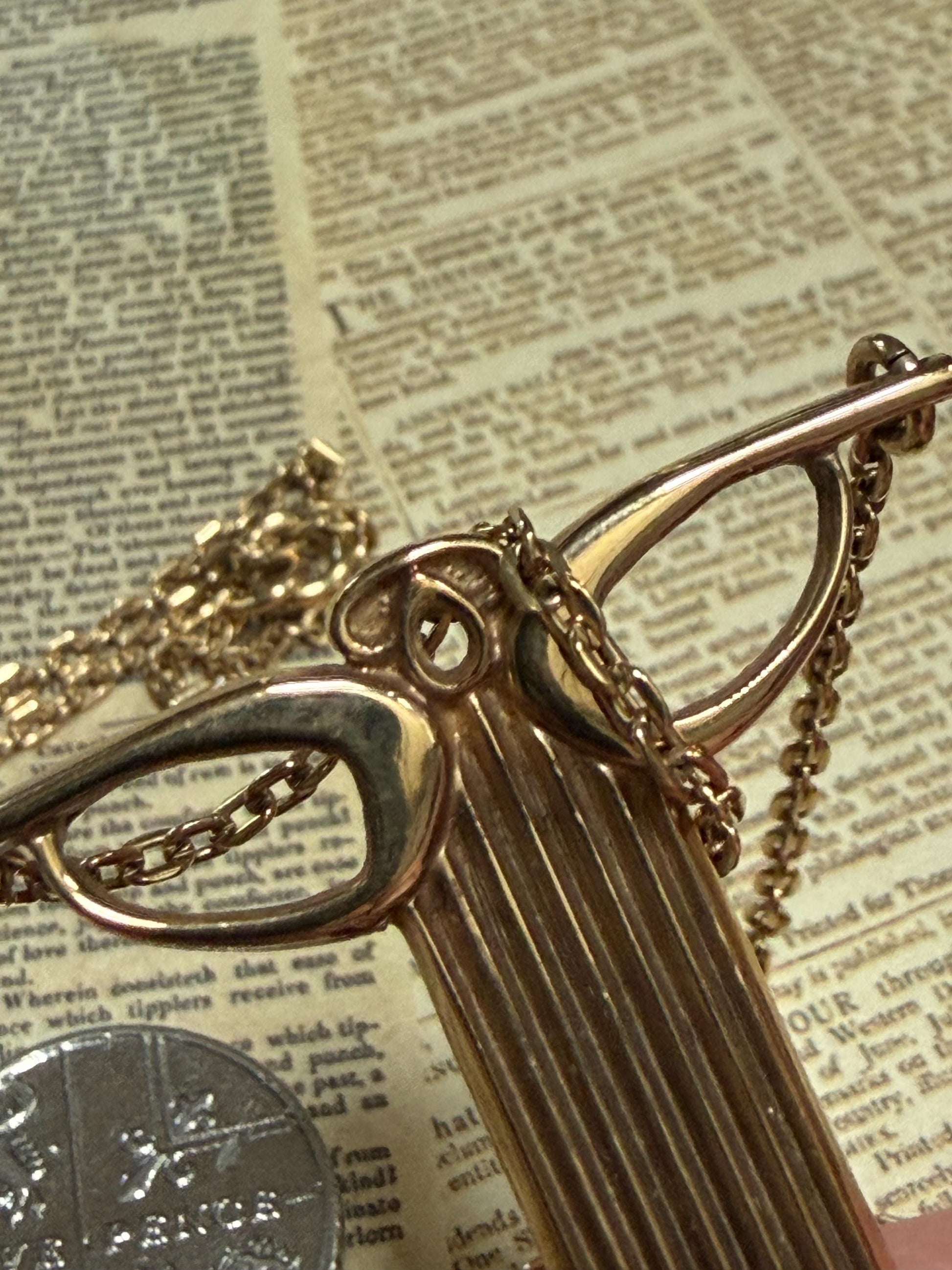 A stunning collectors piece by Ola Gorie - pendant and necklace