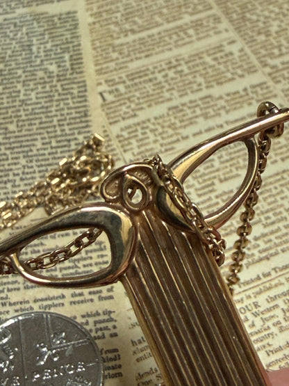 A stunning collectors piece by Ola Gorie - pendant and necklace
