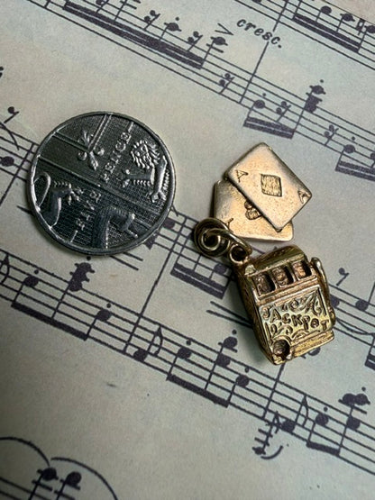 Vintage 9ct Gold Playing Cards & Jackpot Slot Machine Charm